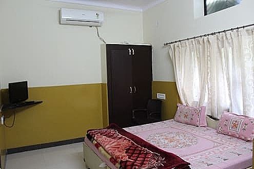 Hotel Gulmohar Palace Deluxe A/c Room