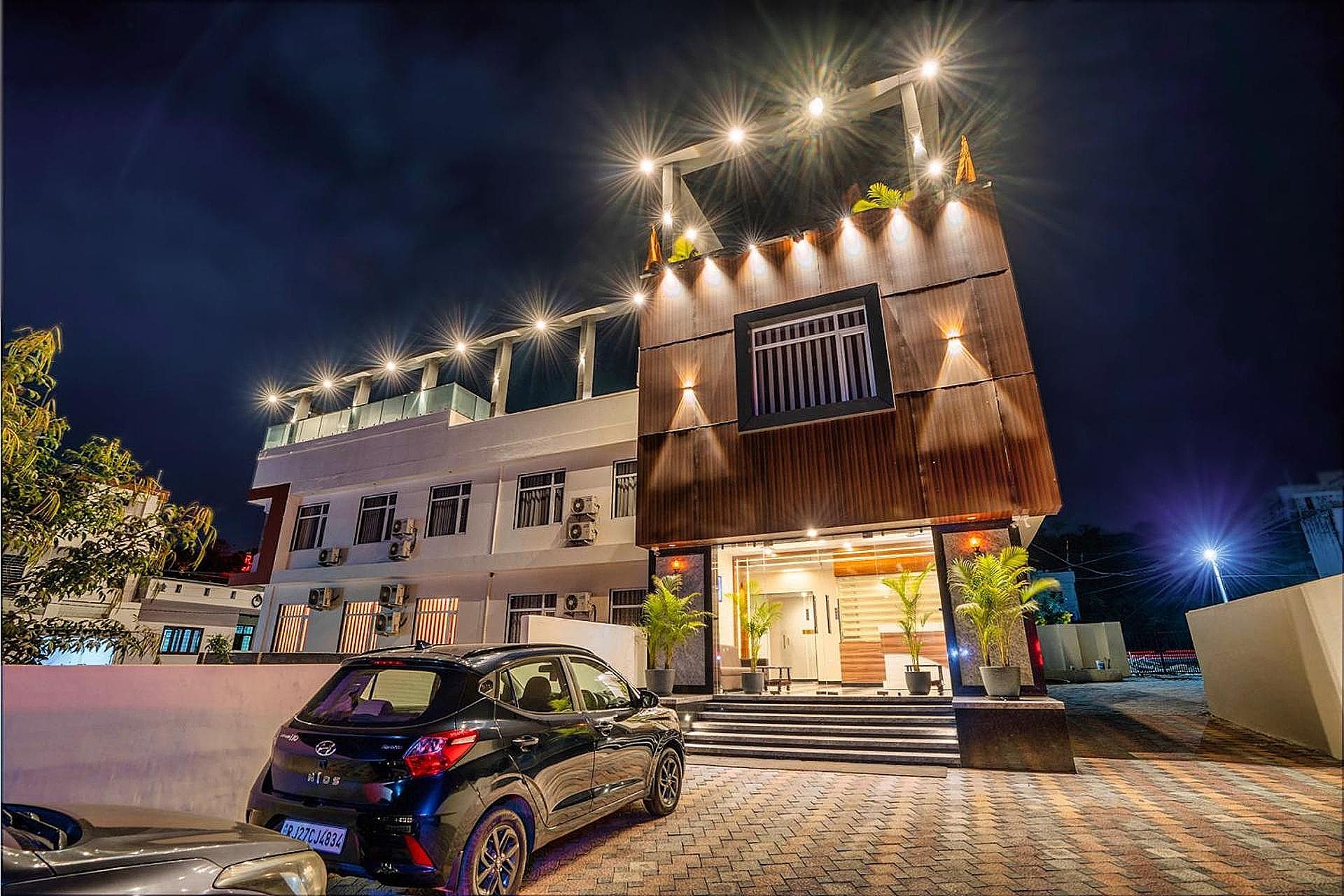 undefined Hotel Parmatma 9