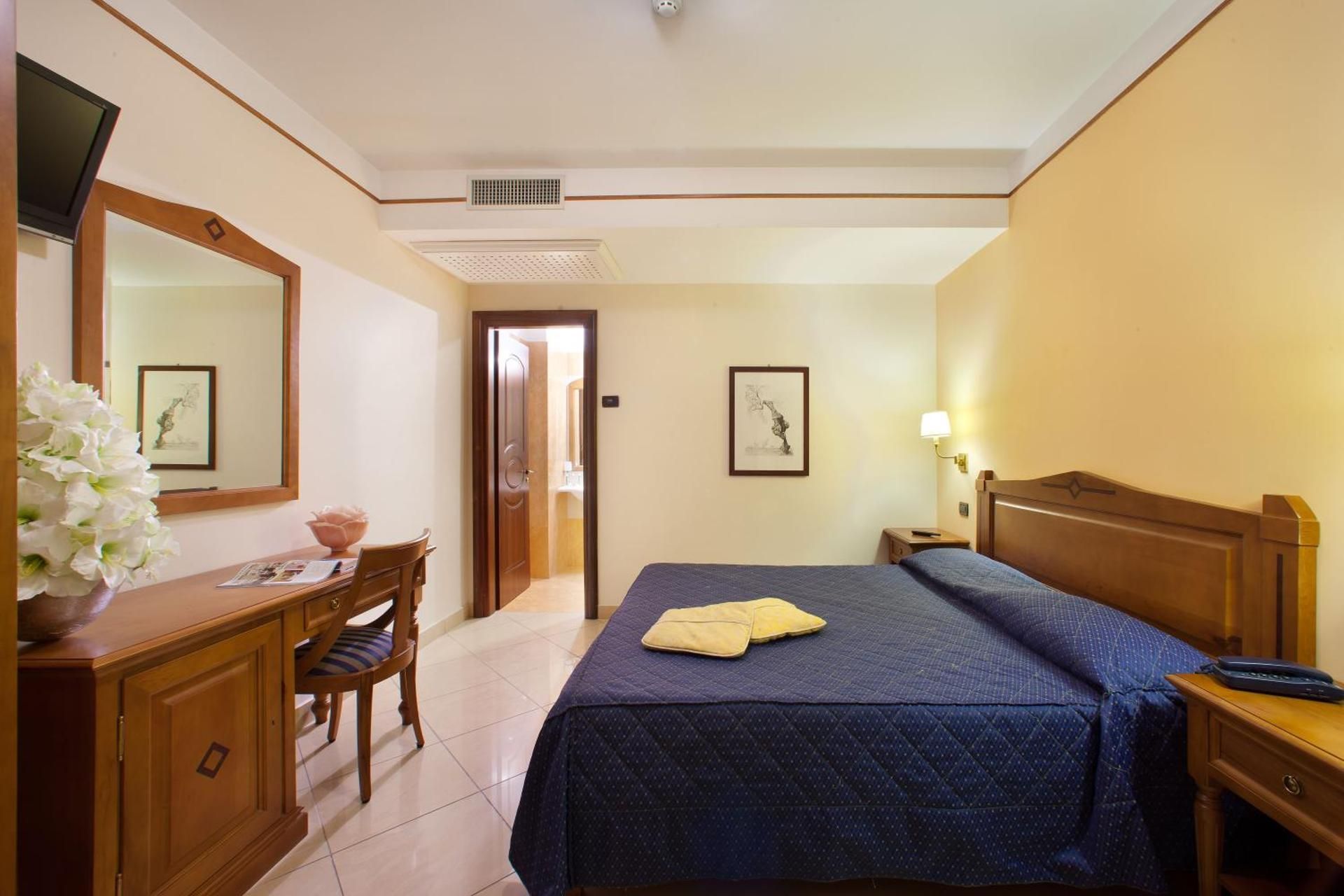 Double or Twin Room with Spa Package
