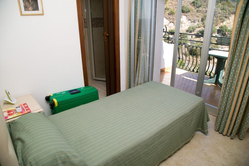 Single Room, Balcony, Sea View