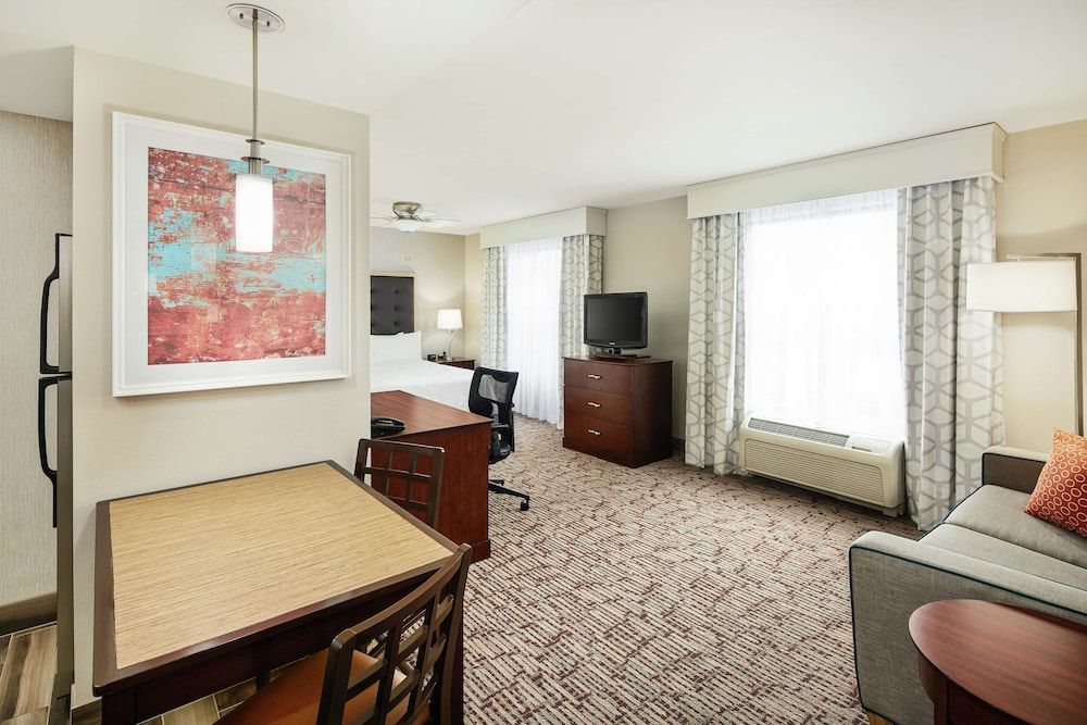 Studio Suite, 1 King Bed, Non Smoking