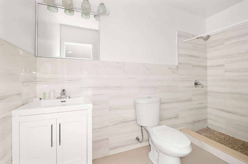 Americas Best Value Inn Historic Clewiston Inn Room, 2 Double Beds, Accessible, Non Smoking (Kitchenette) 6