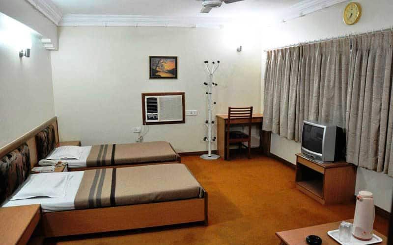 Hotel Valiant Deluxe A/C Single  Room