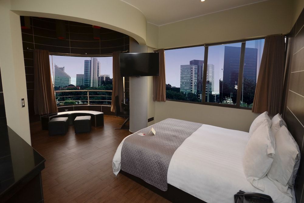 undefined qp Hotels Lima