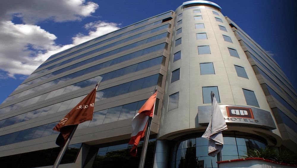 undefined qp Hotels Lima 2