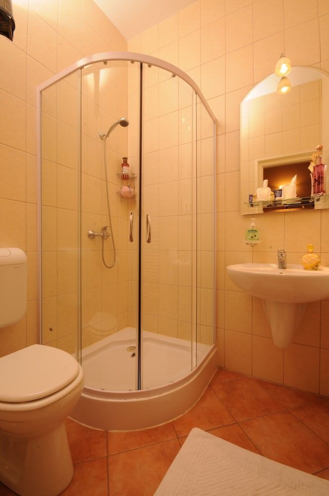 Budapest Museum Central Standard Triple Room 3