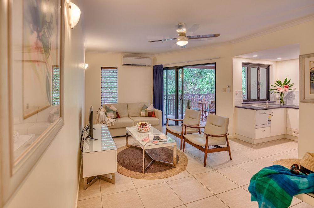 Freestyle Resort Port Douglas Standard Apartment, 1 Bedroom, Garden View 3