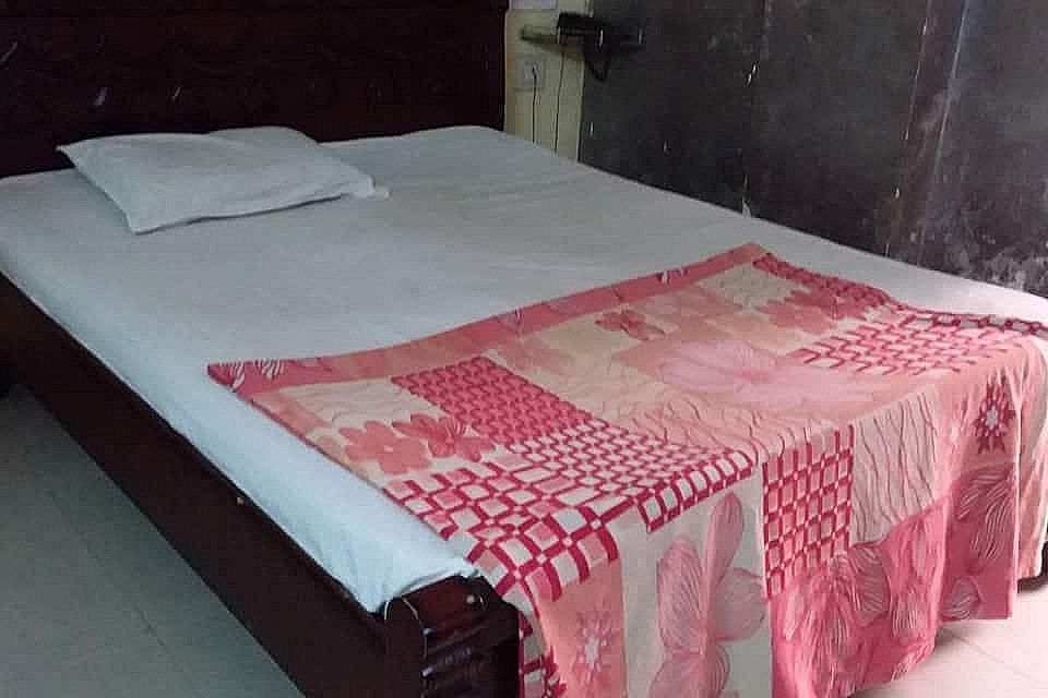 undefined Supreme Palace 9