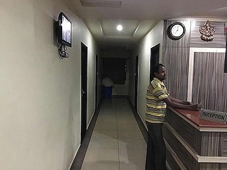 undefined Supreme Palace 10