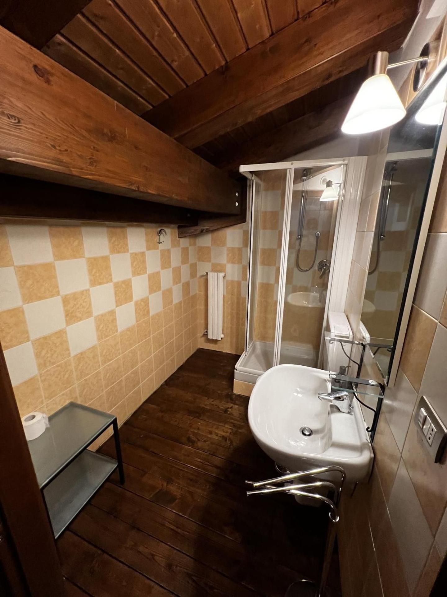 Large Two-Bedroom Apartment with Double Balcony and Mountain View - Split Level