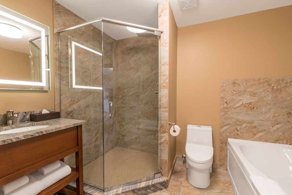 Falcon Crest Lodge by CLIQUE Suite, 2 Bedrooms (King in Master, Queen in 2nd Bedroom) 15