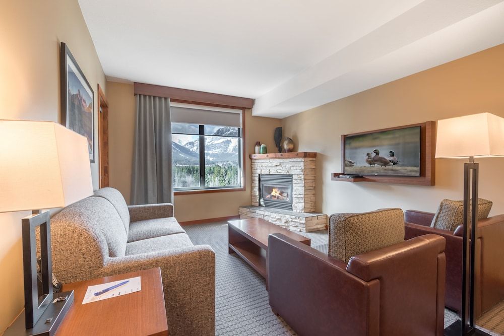 Falcon Crest Lodge by CLIQUE Suite, 2 Bedrooms (King in Master, Queen in 2nd Bedroom) 21