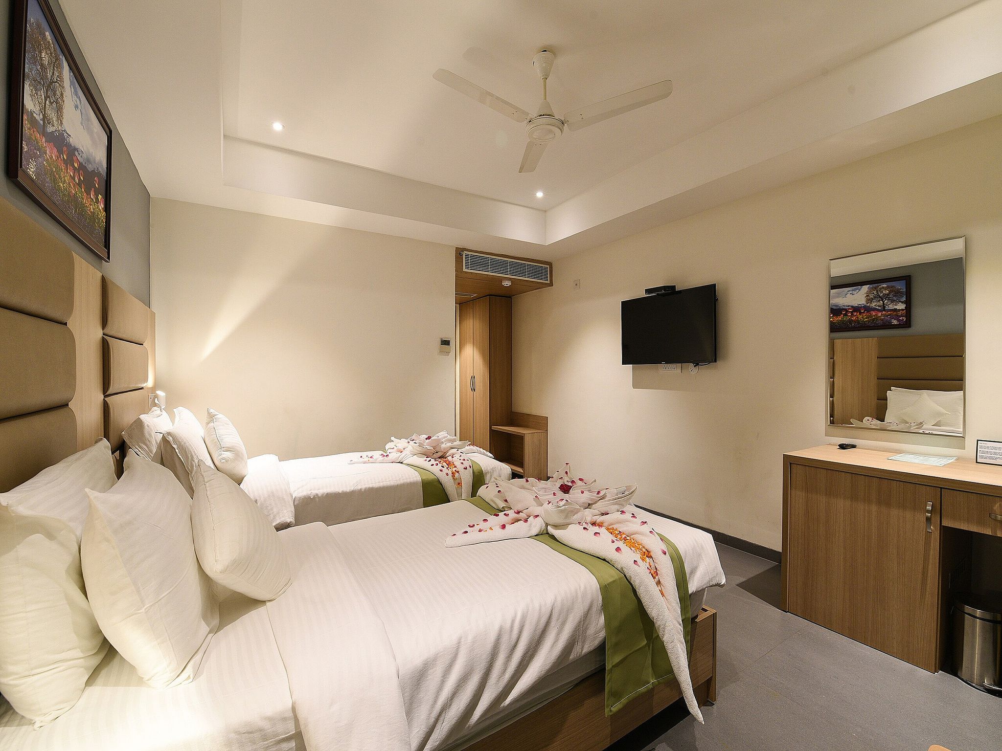 ABHAYAA HOTEL Executive Room 3