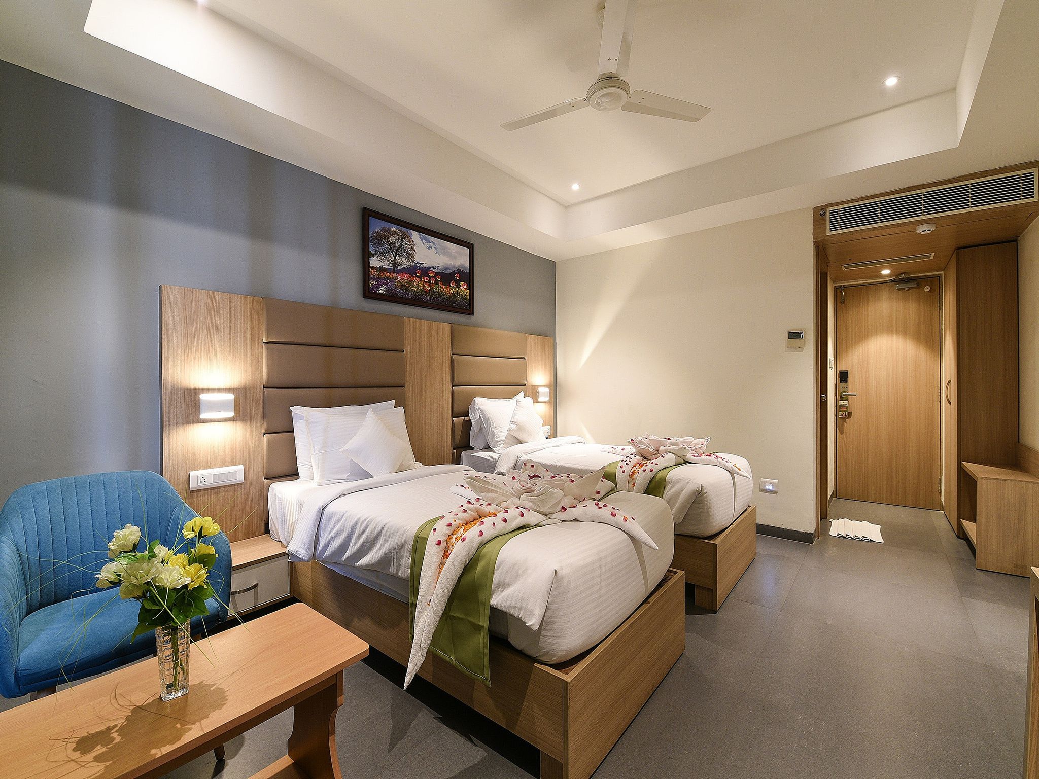 ABHAYAA HOTEL Executive Room 24