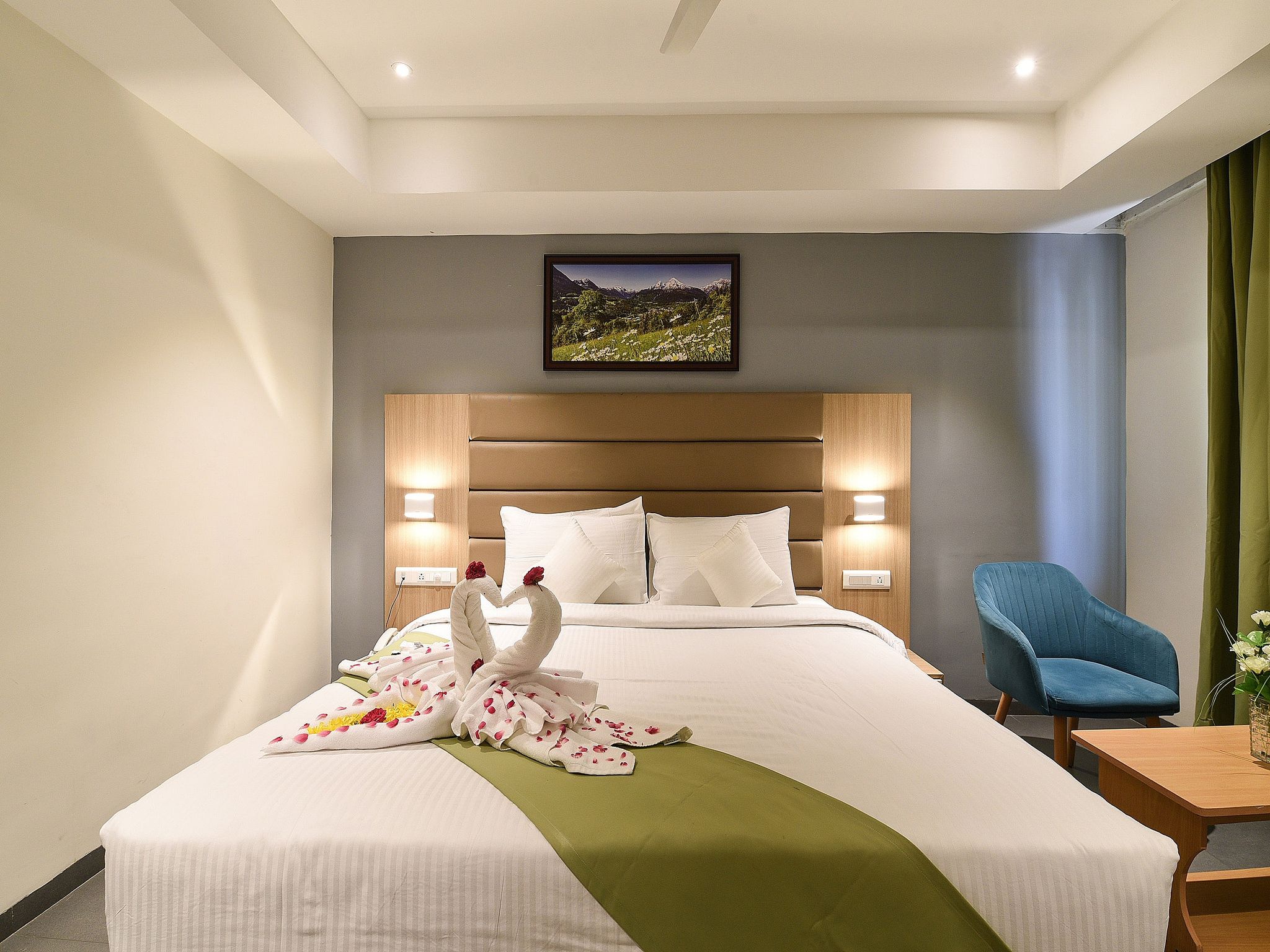 ABHAYAA HOTEL Premier Room 12