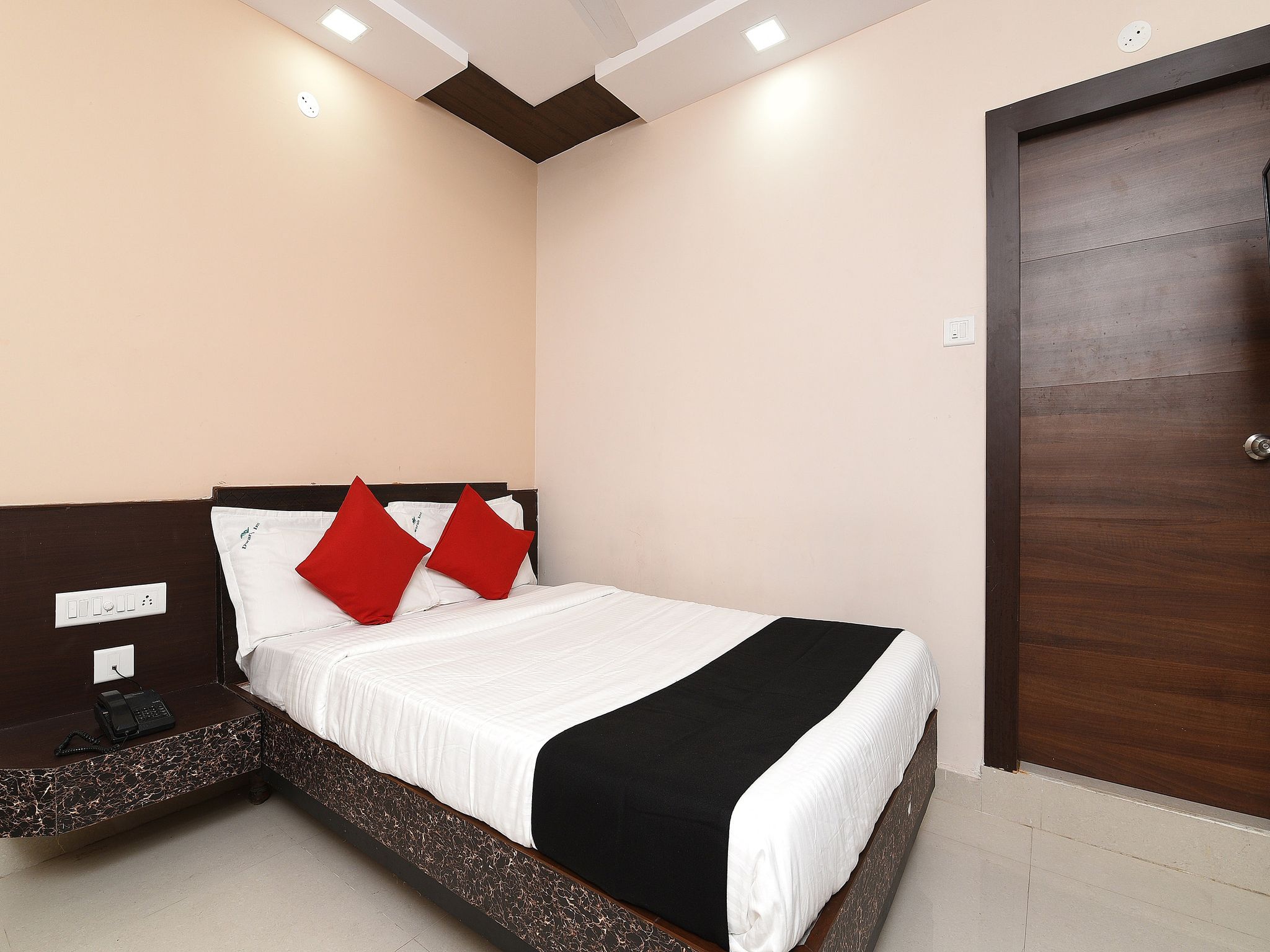 Dwaraka Inn Deluxe Double NON AC 3