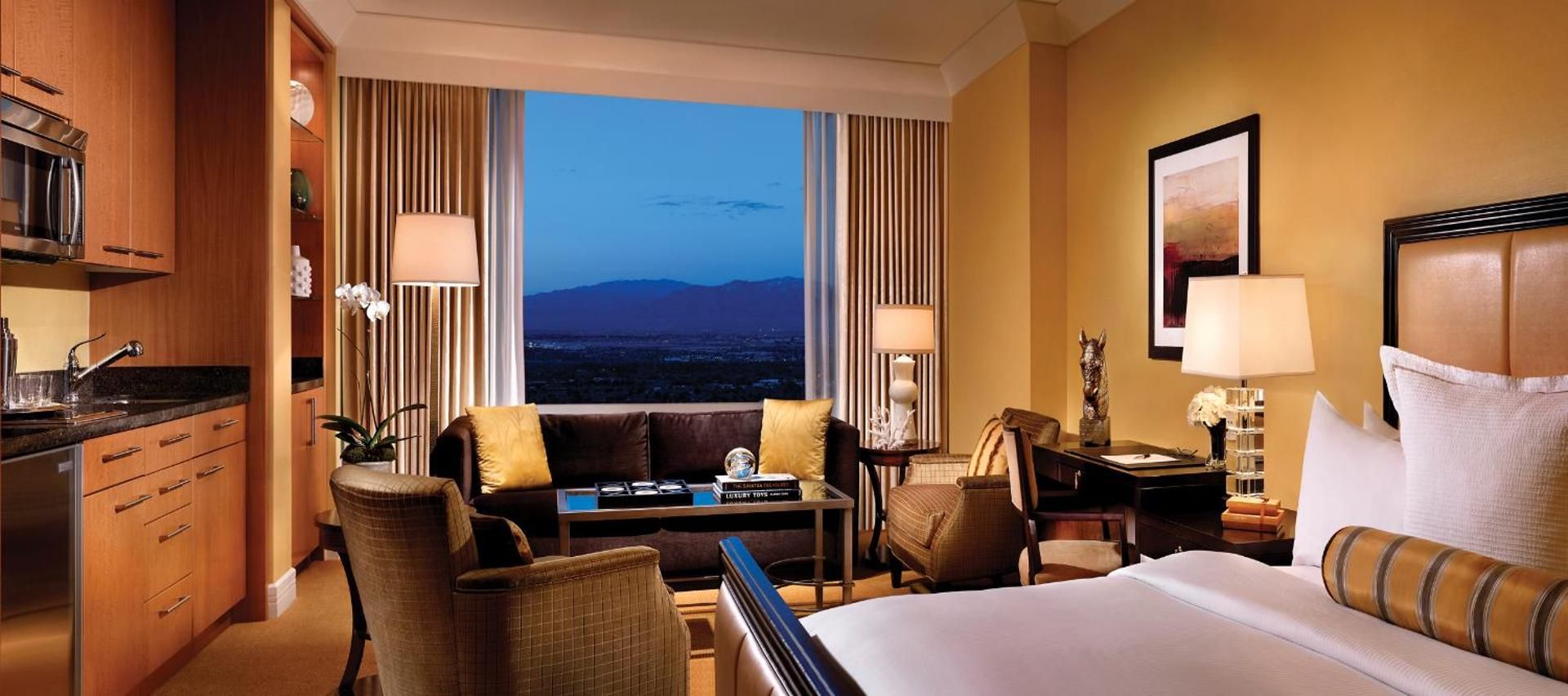 Trump International Hotel Las Vegas Superior King Room 3
