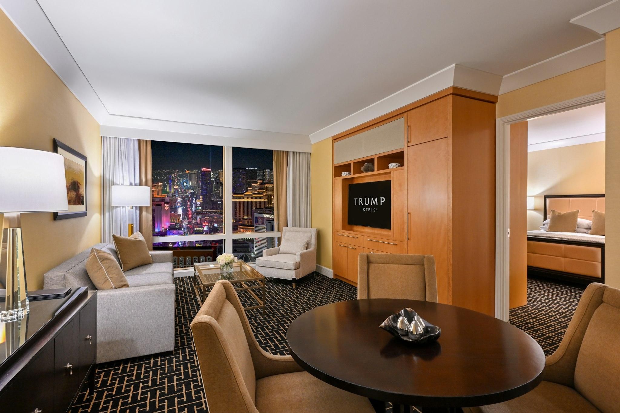 Deluxe One-Bedroom Suite