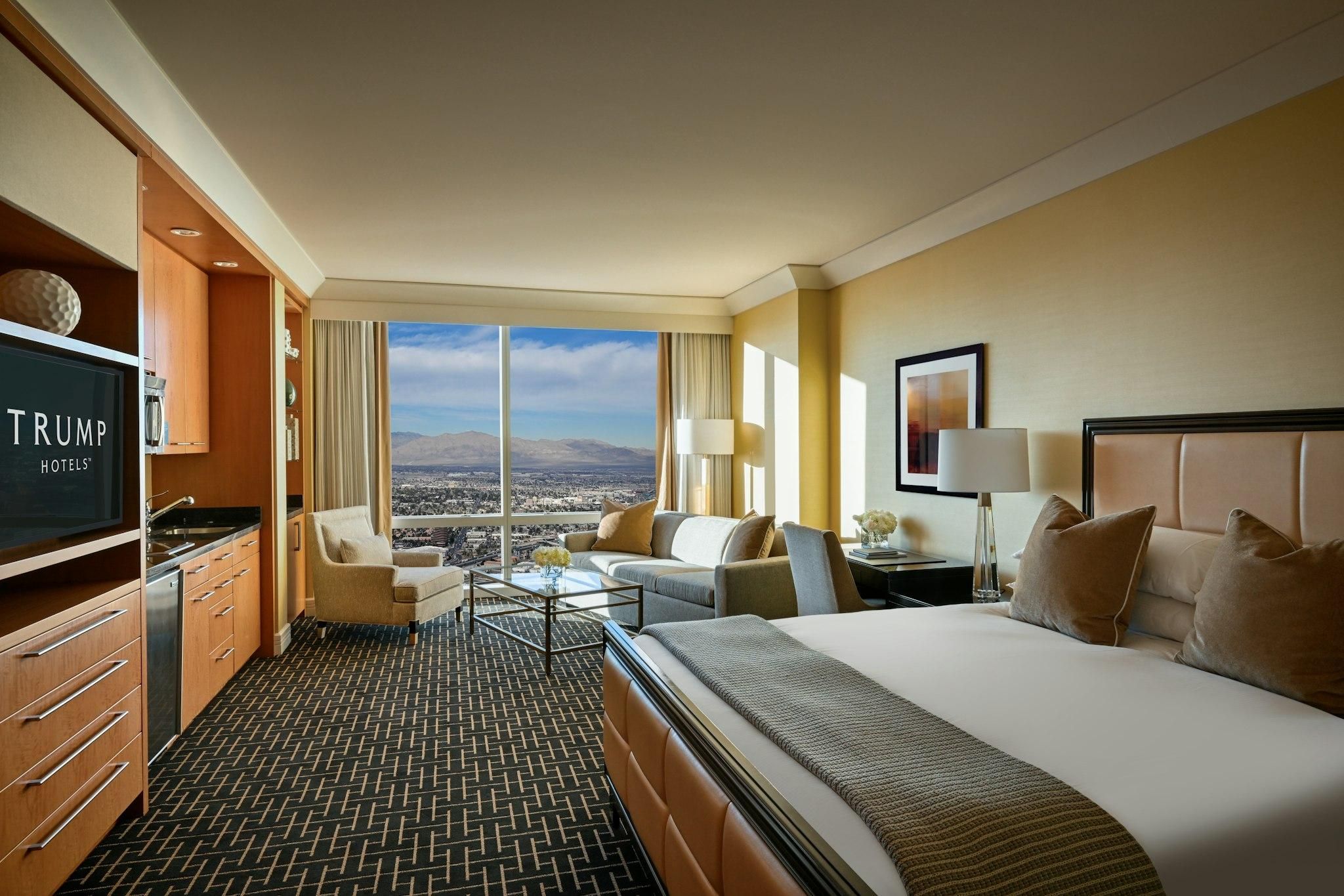 Trump International Hotel Las Vegas Superior King Room 2
