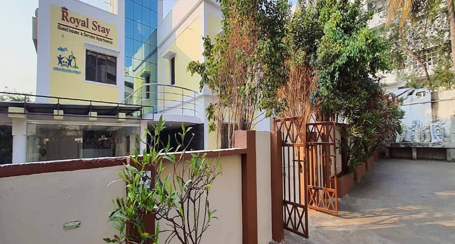 undefined Royal Stay 7