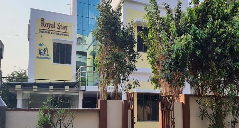 undefined Royal Stay 2