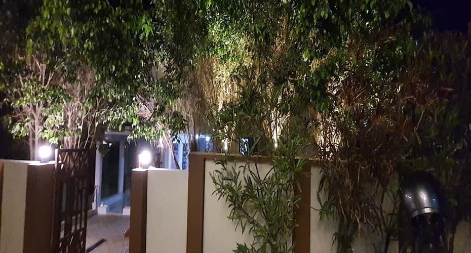 undefined Royal Stay 5