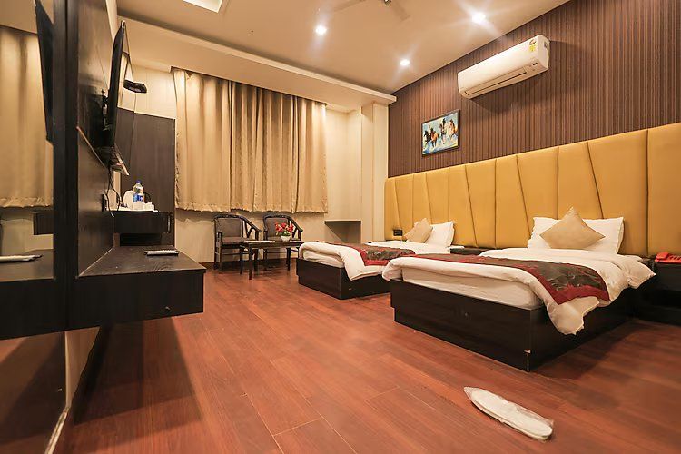 Hotel Krishnam Deluxe Double Bed 9