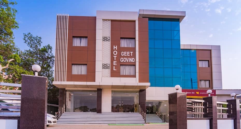 undefined Hotel Geet Govind