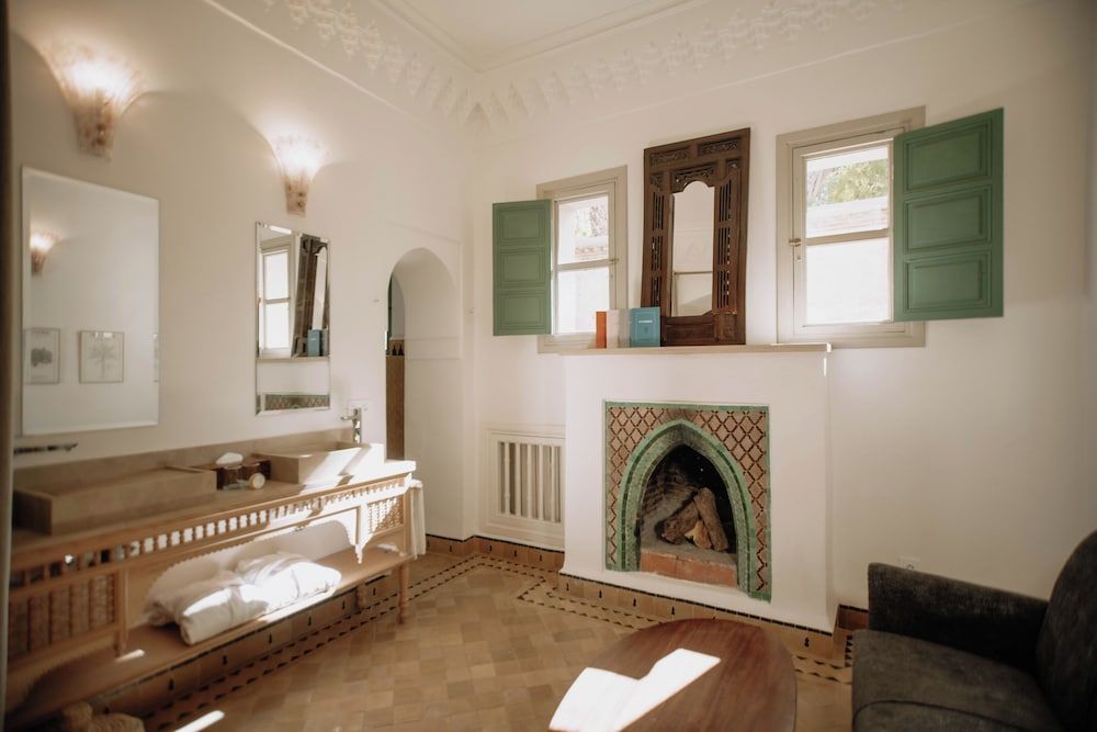 Les Deux Tours Junior Suite 5