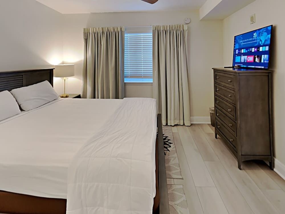 Condo, Multiple Beds, Balcony (1032 - No Pets Allowed)