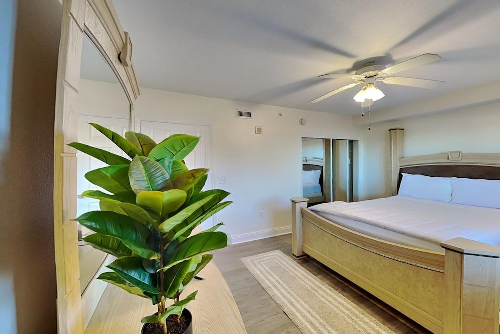 Condo, Multiple Beds, Balcony (630 - No Pets Allowed)