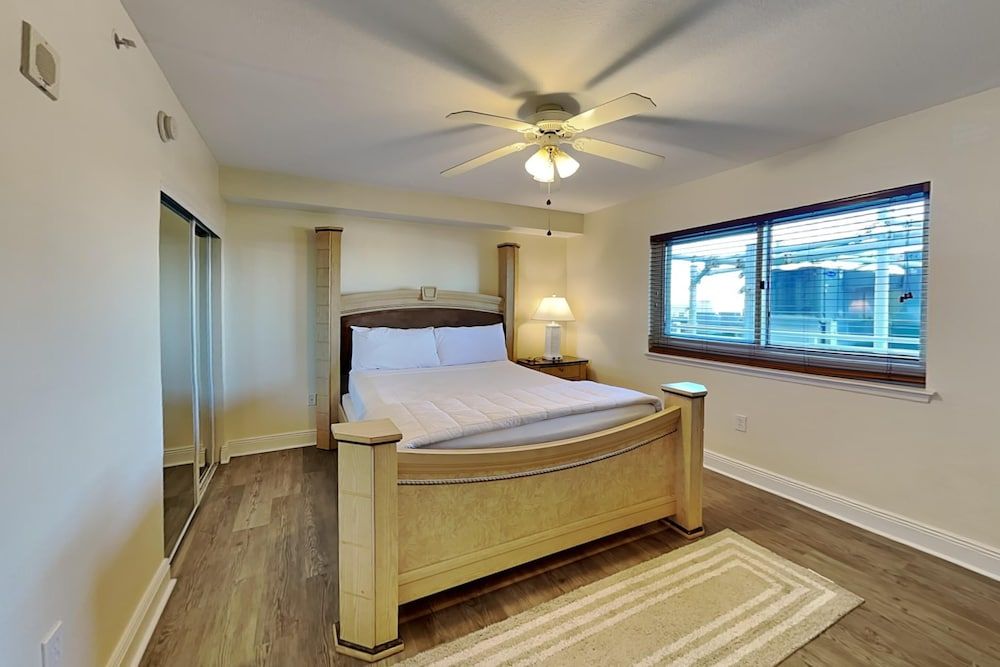 Condo, Multiple Beds, Balcony (630 - No Pets Allowed)