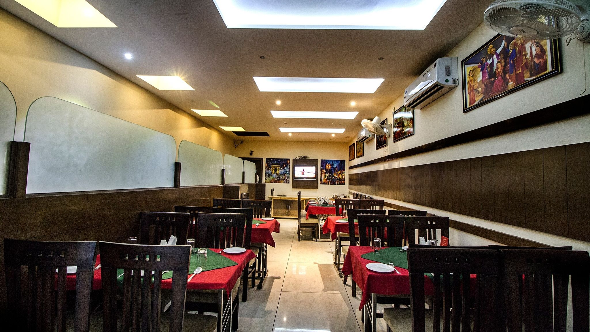 undefined AT INN Hotel Zirakpur 4