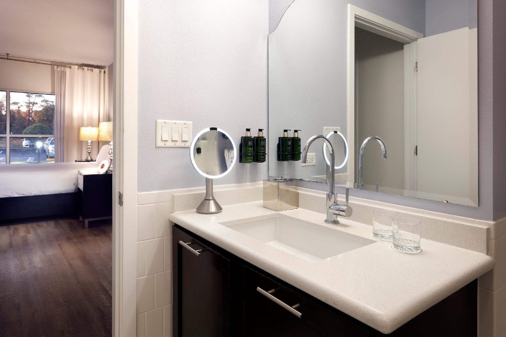 The Level Wellness One Bedroom Suite