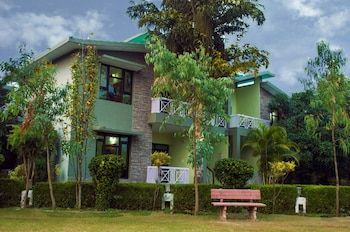 Corbett Aamod Spa and Resort - Riverside Resort