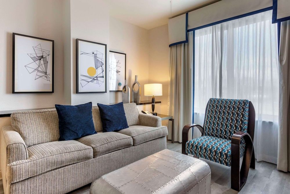 Bluegreen Vacations Club 36, Ascend Resort Collection Deluxe Suite, 1 King Bed with Sofa bed, Accessible, Kitchen 6