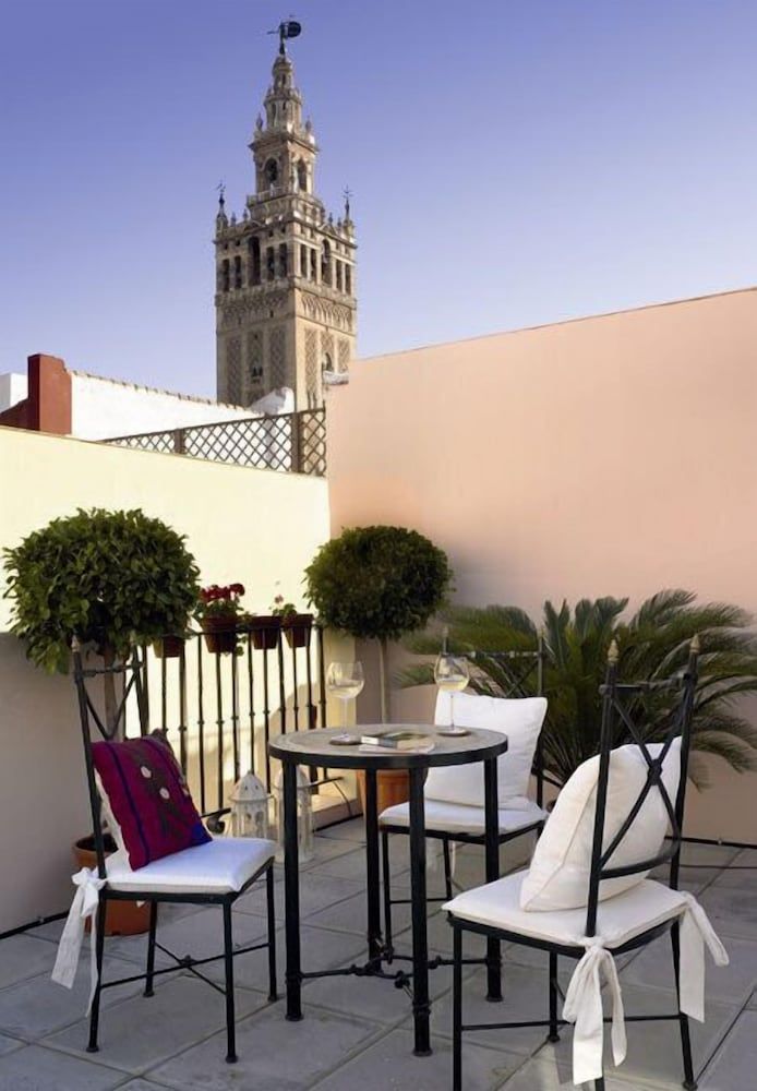 Life Apartments Giralda Suites Standard Apartment, 2 Bedrooms 2