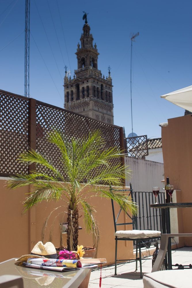 undefined Life Apartments Giralda Suites 2