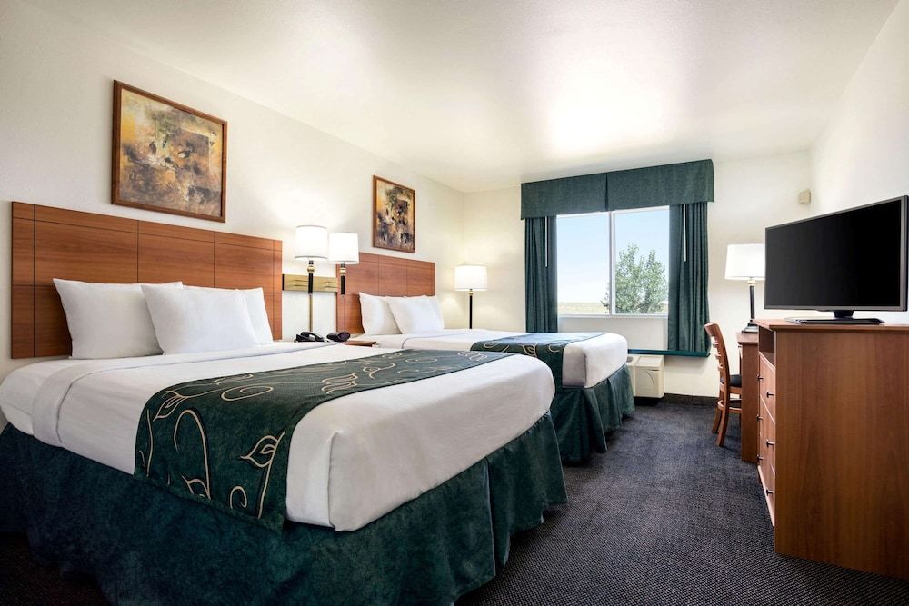 Room, 2 Queen Beds, Non Smoking