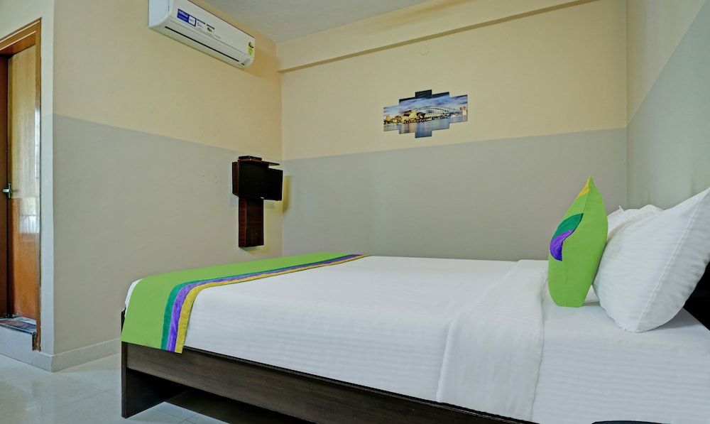 Treebo Green Land Kushalnagar Standard Double Room 2