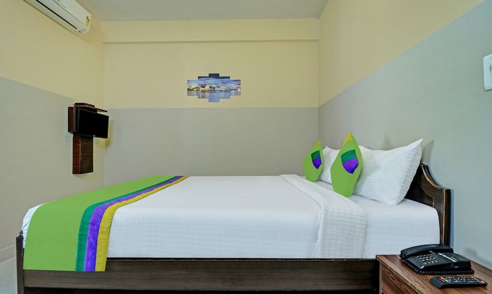 Treebo Green Land Kushalnagar Standard Double Room 5