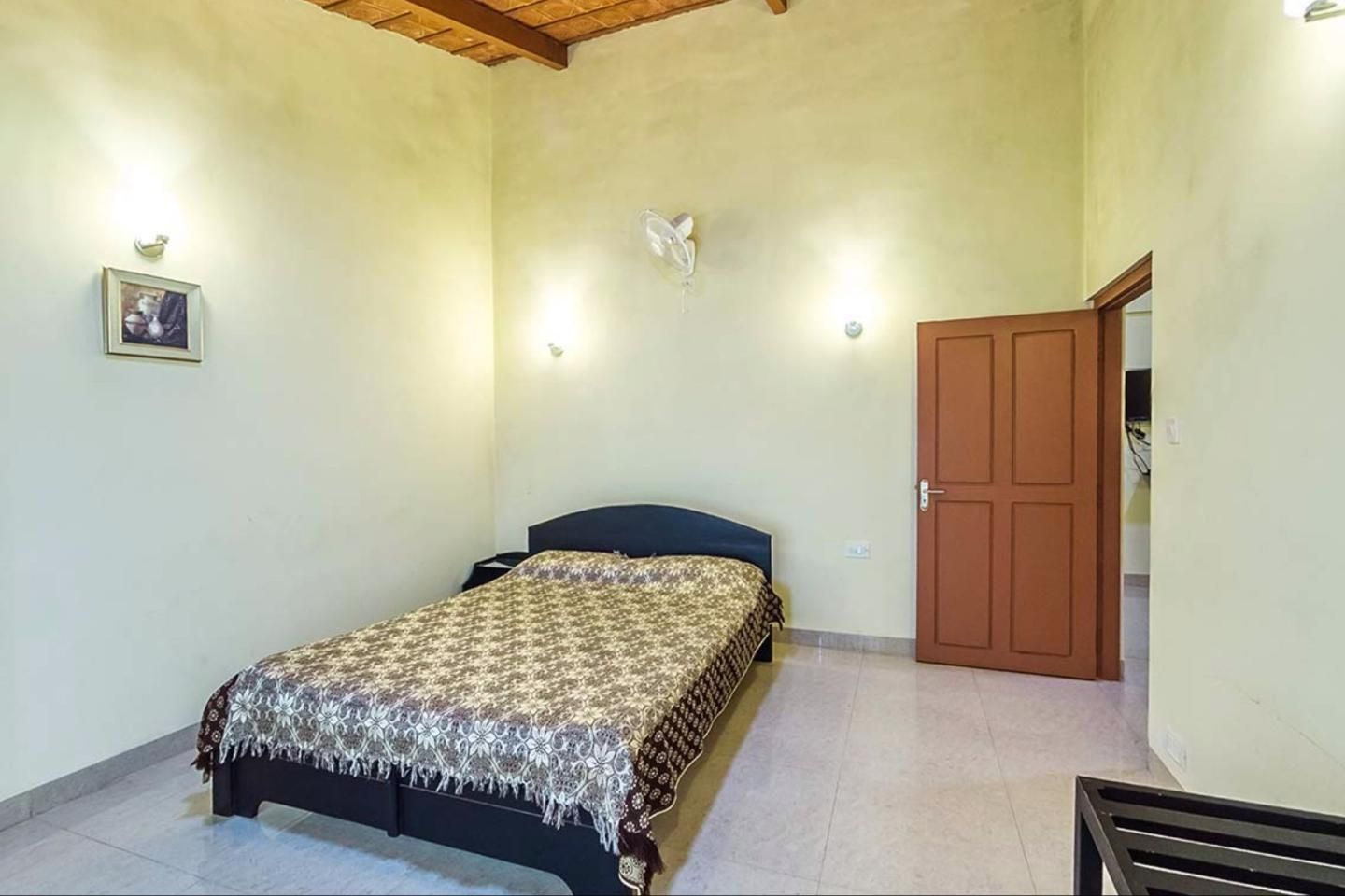 Palm Valley Resorts Deluxe Non AC Room 5