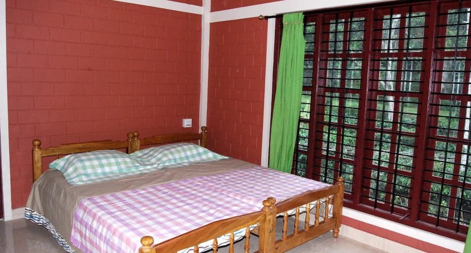 Deluxe Bedroom