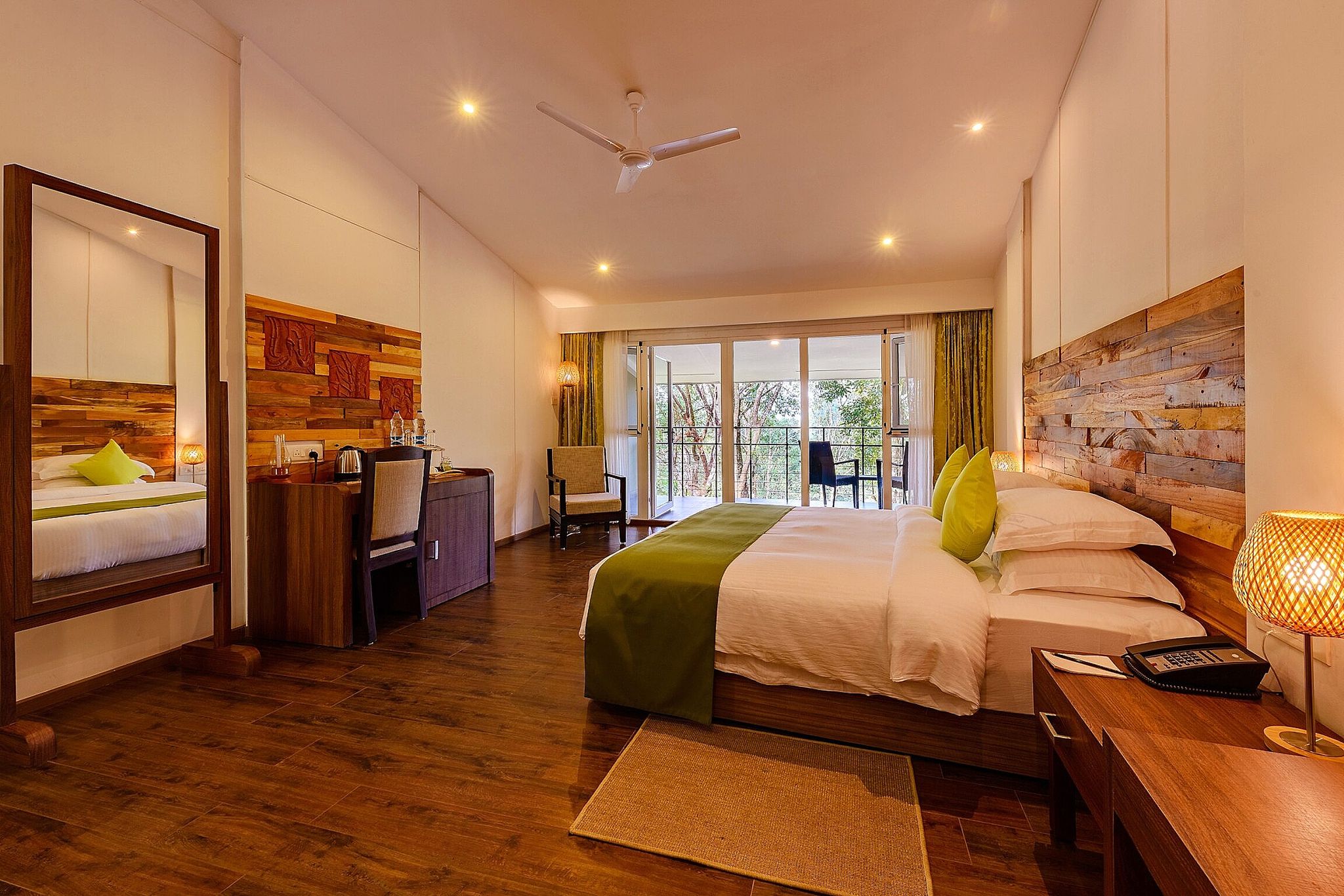 Deluxe Cottage with Balcony
