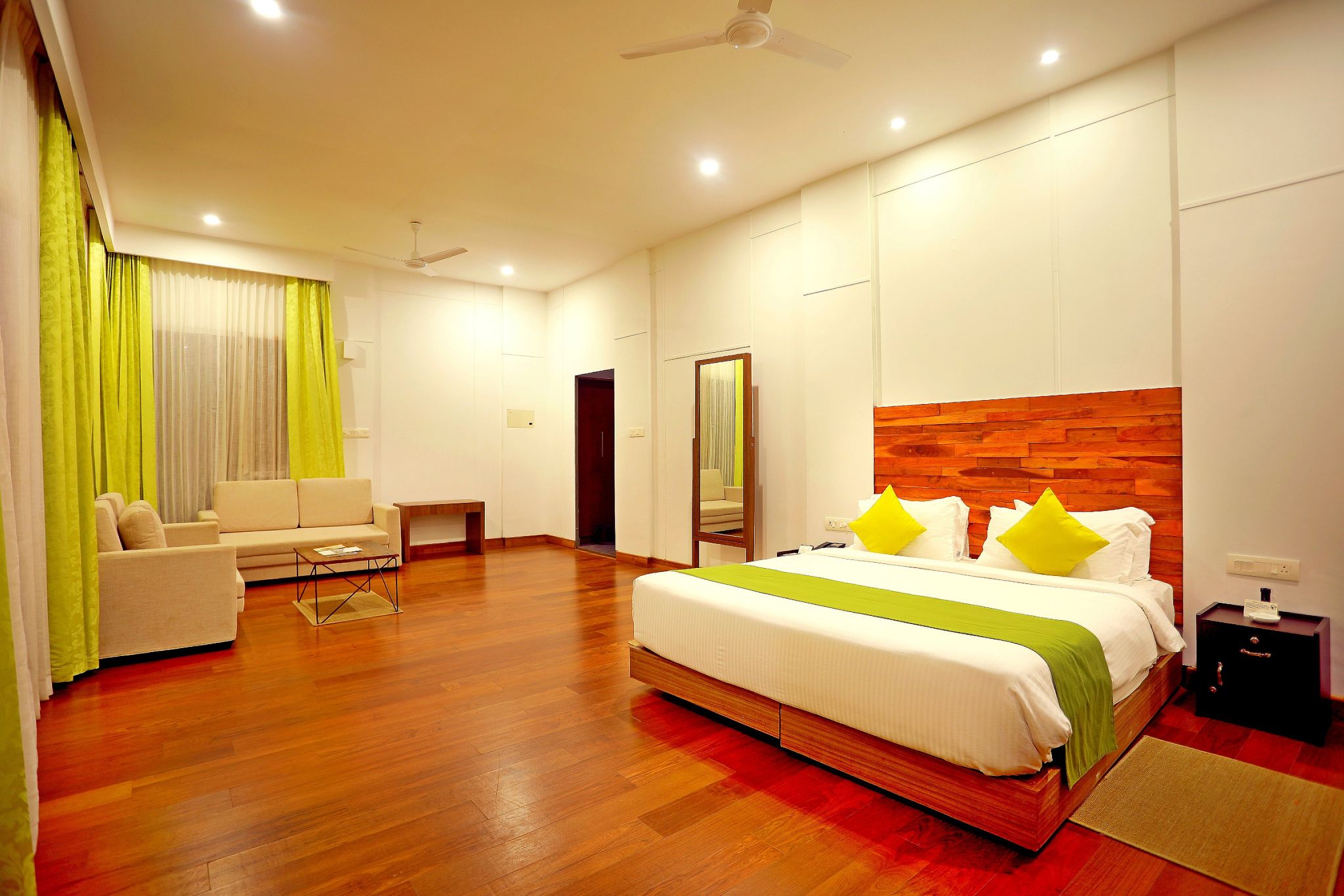 Deluxe Room with Jacuzzi