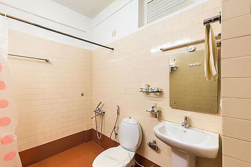 The Woodlands Hotel Deluxe Non AC 9
