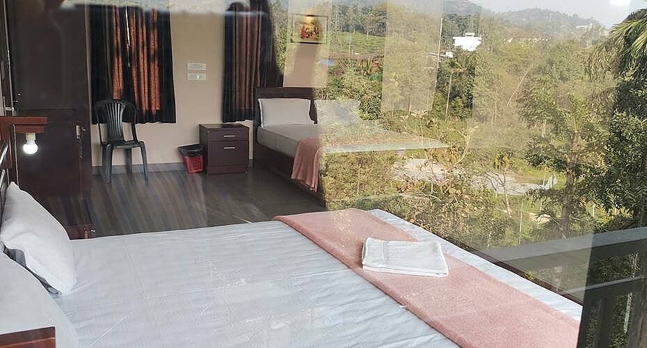 Deluxe King Room With Balcony