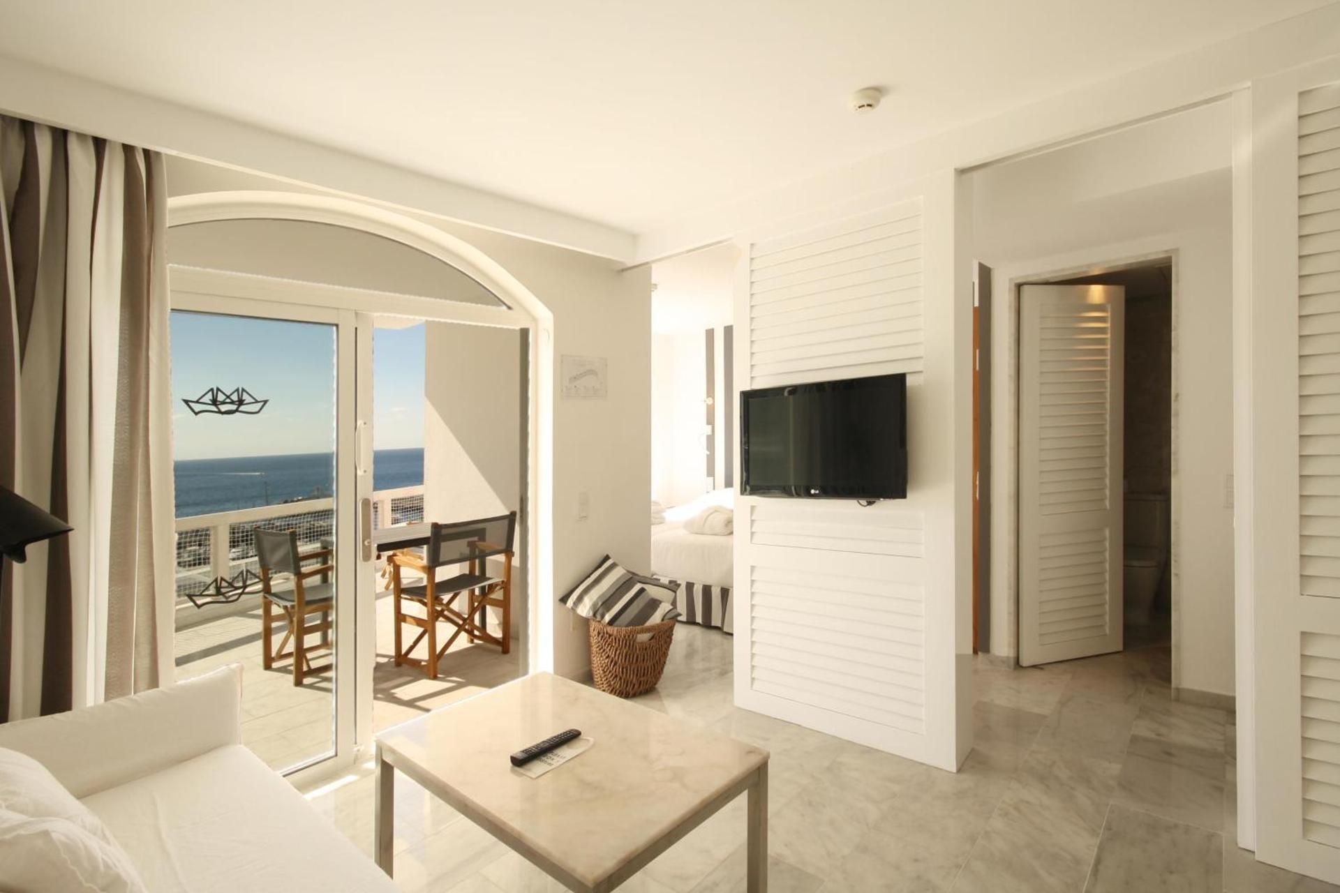 Apartment with Terrace (2 Adults)