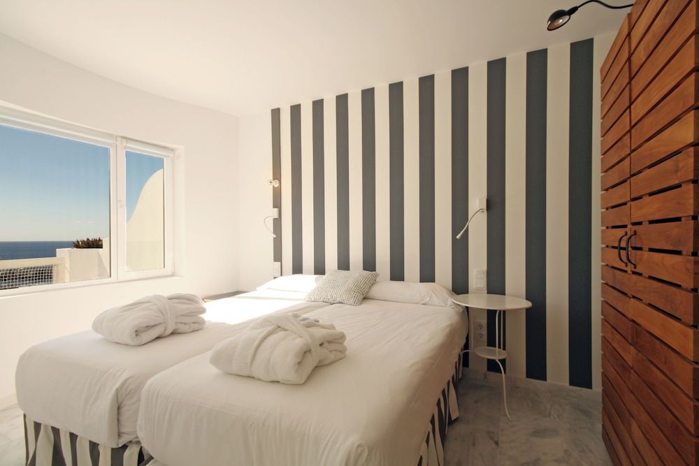 Apartment (Select, Single Use)