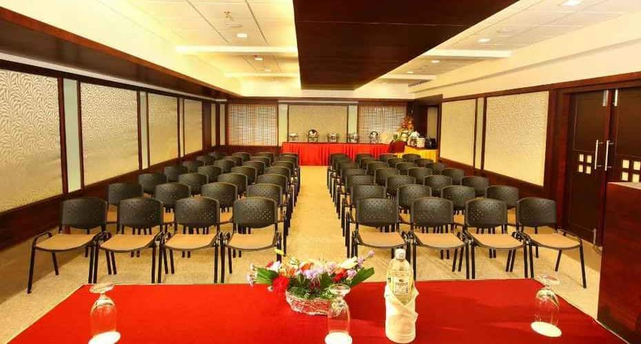 conference hall ywlhtf